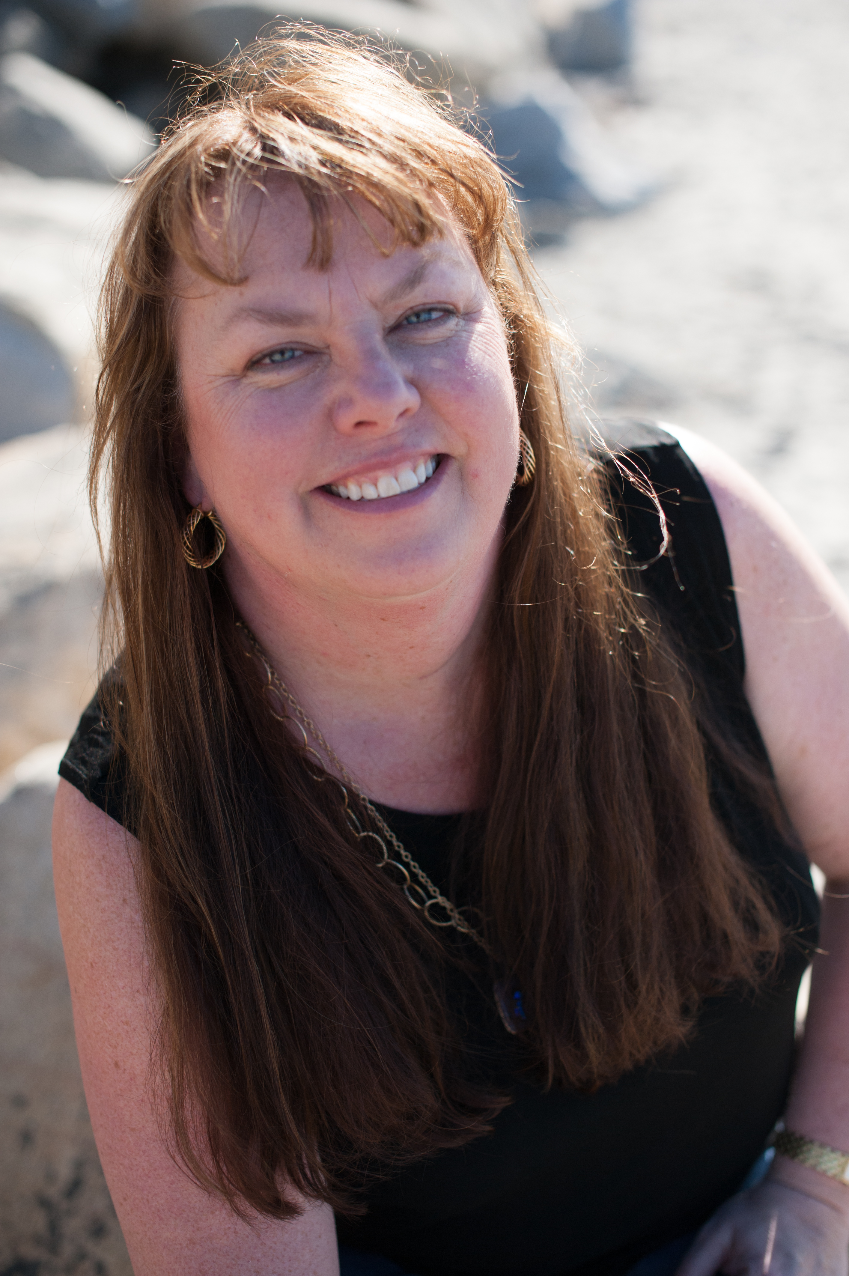 Carmel Valley author organizes 'Mystery Loves Georgia' online auction to benefit Fair Fight - Vimarsana News